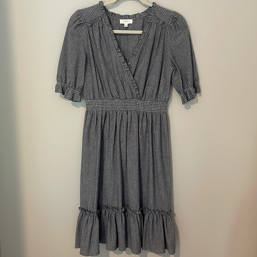 Women’s small midi pinstriped dress - like new